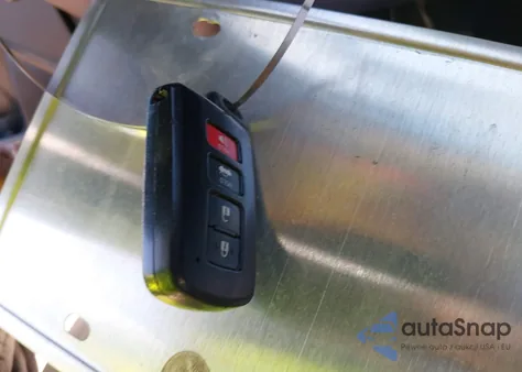 2014 Toyota Corolla Le Eco/Le Eco Plus/Le Eco Premium z USA, uszkodzony, nr VIN 5YFBPRHE2EP038982